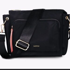 Mersi shoulder bag.